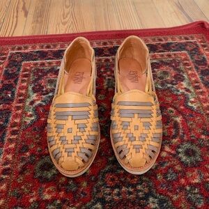 Espiritu Leather Huarache Sandals.